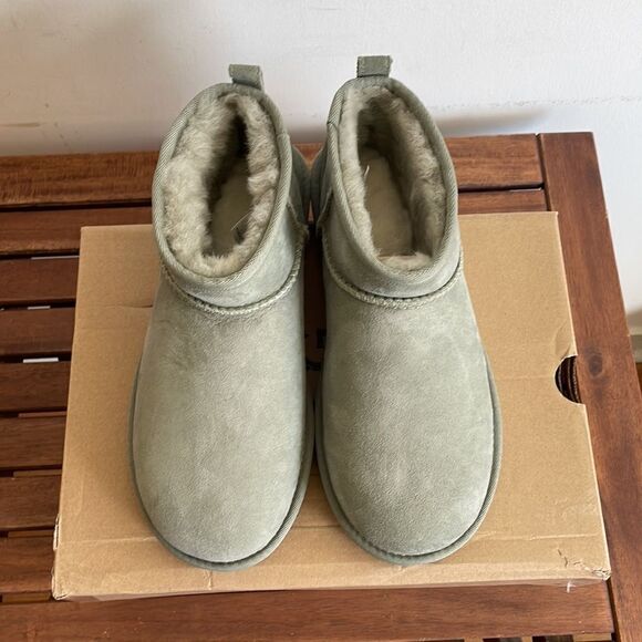 UGG Classic Ultra Mini Shaded Clover Women Size 6 - Picture 5 of 14